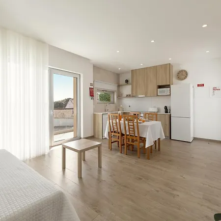 Apartment Ceu - B&p Infinity House *